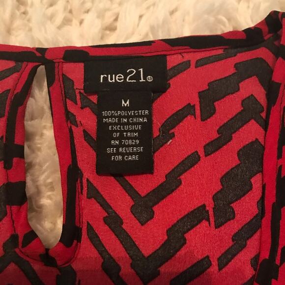 Rue 21 zebra black and red dress/tunic size medium - Picture 5 of 5